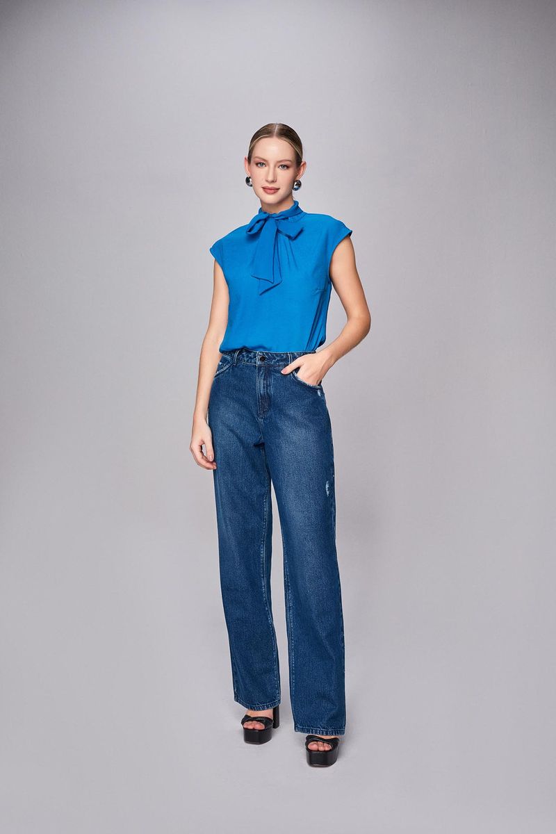 Calça Wide Leg Jeans com Puxador Cruzado na Lateral Azul